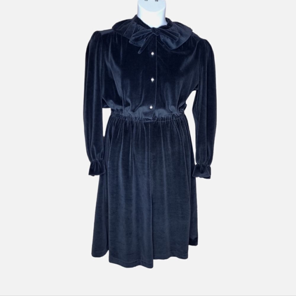VINTAGE 70s black velvet goth ruffle long sleeve button front midi‎ dress M